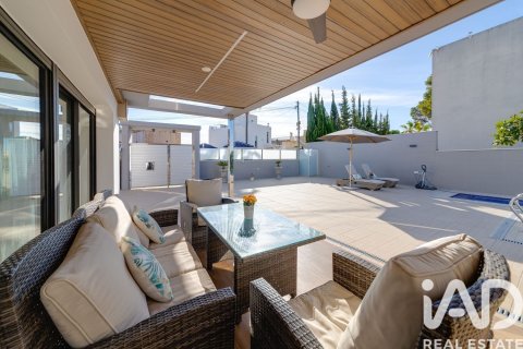 Hus till salu i Torrevieja, Alicante, Spanien 3 sovrum, 461 kvm. Nr. 173087 - foto 3