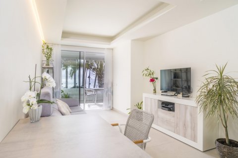 Apartment for sale Estepona, Malaga, Spain 1 bedroom, 85 sq.m. No. 113695 - photo 3