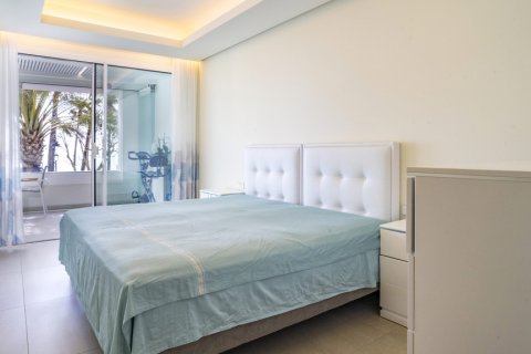 Apartment for sale Estepona, Malaga, Spain 1 bedroom, 85 sq.m. No. 113695 - photo 17