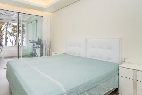Apartment for sale Estepona, Malaga, Spain 1 bedroom, 85 sq.m. No. 113695 - photo 18