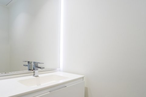Apartment for sale Estepona, Malaga, Spain 1 bedroom, 85 sq.m. No. 113695 - photo 7
