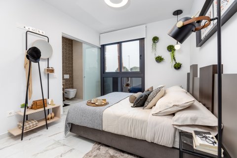Dzīvoklis pārdošanā Torrevieja, Alicante, Spānijā 2 istabas, 80 m2 Nr. 134191 - attēls 7