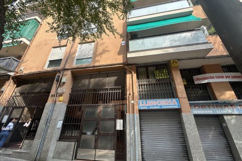 Apartment in Sabadell, Barcelona, Spain 3 bedrooms, 83 sq.m. No. 191123