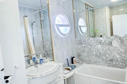 Bungalow for sale in Los Altos, Alicante, Spain 2 bedrooms, 90 sq.m. No. 189817 - photo 15