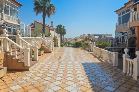 Bungalow for sale in Los Altos, Alicante, Spain 2 bedrooms, 90 sq.m. No. 189817 - photo 5