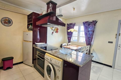 Bungalow for sale in Los Altos, Alicante, Spain 2 bedrooms, 90 sq.m. No. 189817 - photo 13