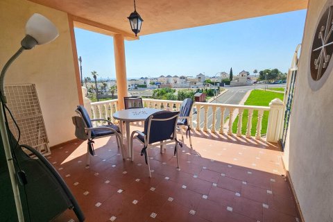 Bungalow for sale in Los Altos, Alicante, Spain 2 bedrooms, 90 sq.m. No. 189817 - photo 2