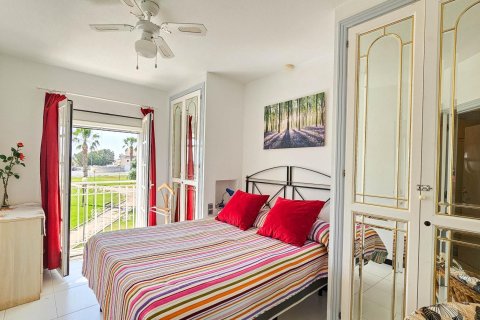 Bungalow for sale in Los Altos, Alicante, Spain 2 bedrooms, 90 sq.m. No. 189817 - photo 14