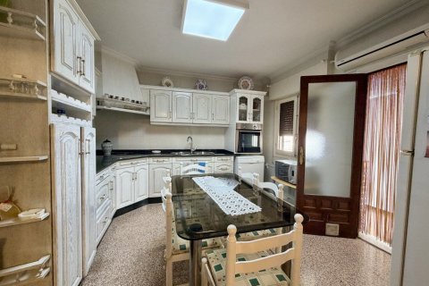 Townhouse for sale in Formentera del Segura, Alicante, Spain 4 bedrooms, 214 sq.m. No. 189816 - photo 18