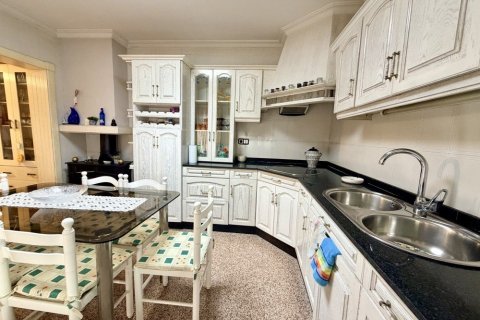 Townhouse for sale in Formentera del Segura, Alicante, Spain 4 bedrooms, 214 sq.m. No. 189816 - photo 14