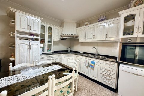Townhouse for sale in Formentera del Segura, Alicante, Spain 4 bedrooms, 214 sq.m. No. 189816 - photo 17