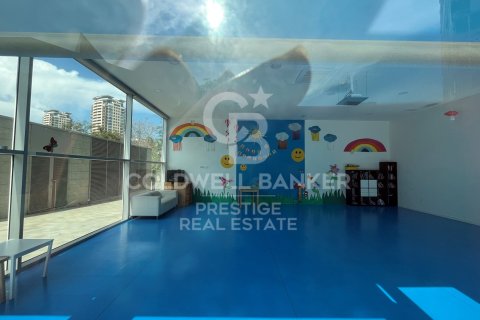 Apartamento en venta en Barcelona, España 4 dormitorios, 190 m2 No. 160325 - foto 25
