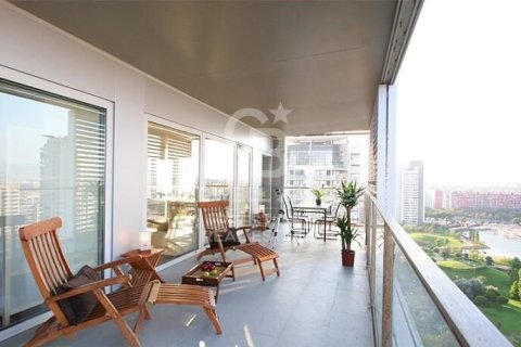 Apartamento en venta en Barcelona, España 4 dormitorios, 190 m2 No. 160325 - foto 3