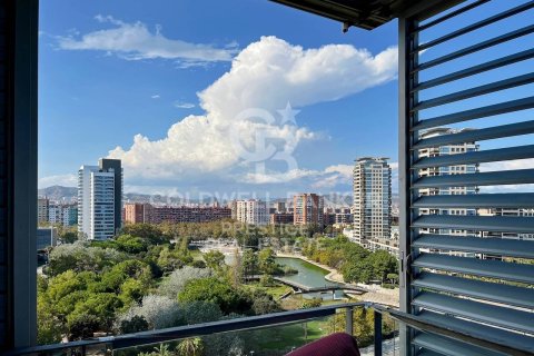 Apartamento en venta en Barcelona, España 4 dormitorios, 190 m2 No. 160325 - foto 7