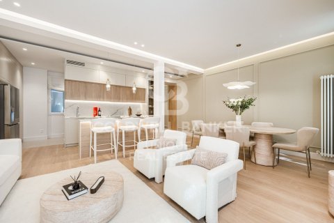 Apartment à vendre à Madrid, Espagne, 3 chambres, 153 m2 No. 178469 - photo 12
