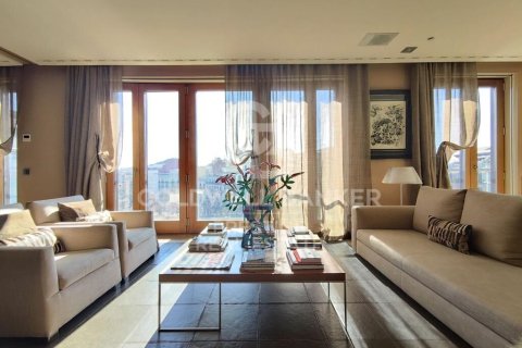 Продажа квартиры в Барселона, Испания 4 спальни, 310м2 №160213 - фото 5