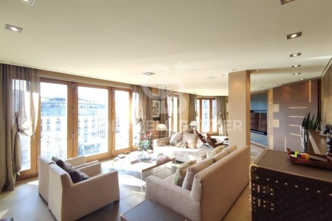 Продажа квартиры в Барселона, Испания 4 спальни, 310м2 №160213 - фото 8