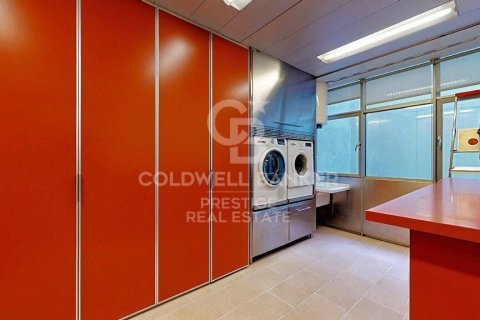 Продажа квартиры в Барселона, Испания 4 спальни, 310м2 №160213 - фото 22