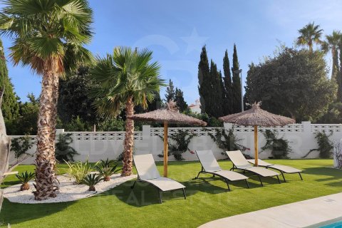 Huoneisto myytävänä Denia, Alicante, Espanja, 2 makuuhuonetta, 103 m2 No. 160212 - kuva 4