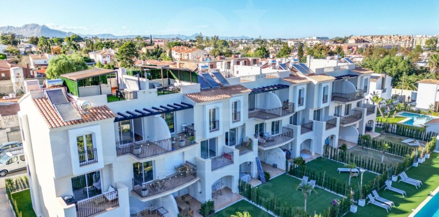 Appartamento a Denia, Alicante, Spagna 2 camere da letto, 103 mq. N° 160212