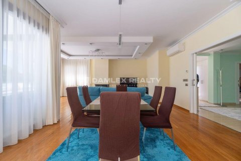 Huvila myytävänä Sant Feliu de Guixols, Girona, Espanja, 4 makuuhuonetta, 523 m2 No. 177600 - kuva 20