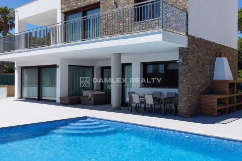 Huvila myytävänä Sant Feliu de Guixols, Girona, Espanja, 4 makuuhuonetta, 523 m2 No. 177600 - kuva 13