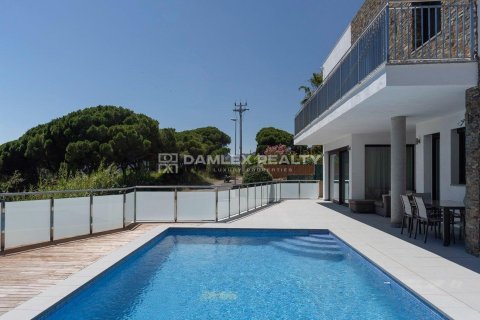 Huvila myytävänä Sant Feliu de Guixols, Girona, Espanja, 4 makuuhuonetta, 523 m2 No. 177600 - kuva 21