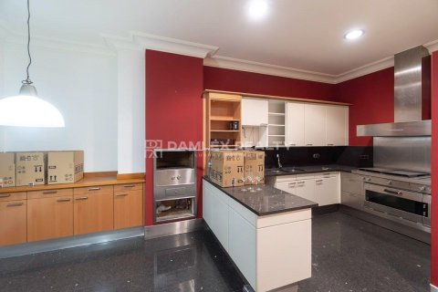 Villa à vendre à Girona, Espagne, 9 chambres, 709 m2 No. 177601 - photo 11