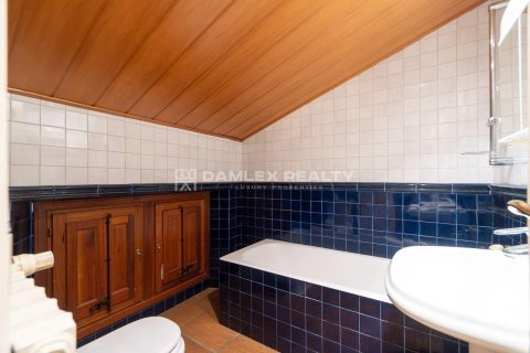 Villa à vendre à Girona, Espagne, 9 chambres, 709 m2 No. 177601 - photo 18