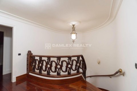 Villa à vendre à Girona, Espagne, 9 chambres, 709 m2 No. 177601 - photo 20