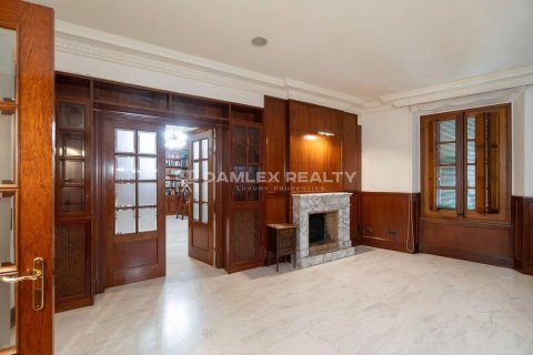 Villa à vendre à Girona, Espagne, 9 chambres, 709 m2 No. 177601 - photo 5