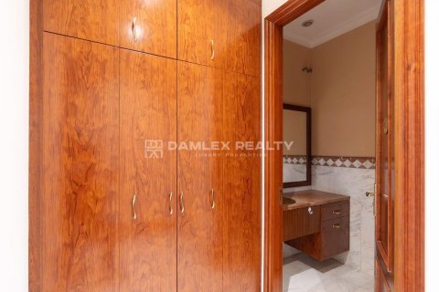 Villa à vendre à Girona, Espagne, 9 chambres, 709 m2 No. 177601 - photo 22