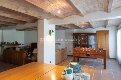 Villa à vendre à Girona, Espagne, 9 chambres, 709 m2 No. 177601 - photo 15