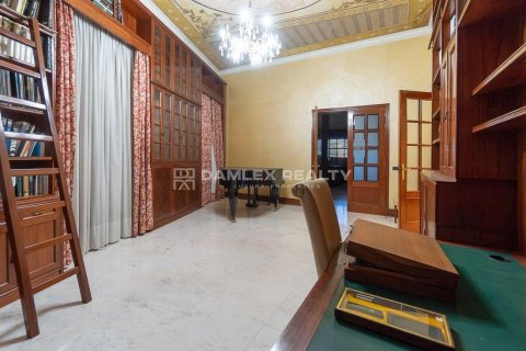 Villa à vendre à Girona, Espagne, 9 chambres, 709 m2 No. 177601 - photo 7