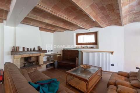 Villa à vendre à Girona, Espagne, 9 chambres, 709 m2 No. 177601 - photo 24
