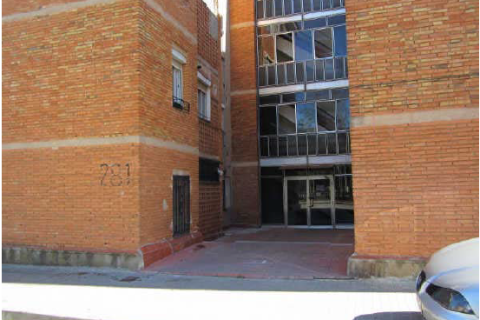 Apartment à vendre à Sabadell, Barcelona, Espagne, 3 chambres, 72 m2 No. 192360 - photo 3