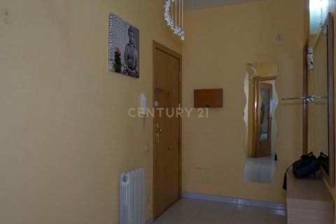Huoneisto myytävänä Tona, Barcelona, Espanja, 3 makuuhuonetta, 125 m2 No. 192354 - kuva 9