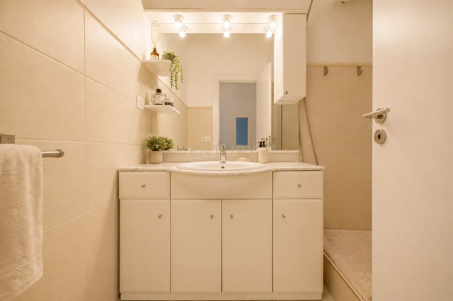 Dzīvoklis Barcelona, Spānijā 4 istabas, 126 m2 Nr. 192359