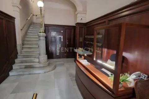 Apartment à vendre à Barcelona, Espagne, 4 chambres, 126 m2 No. 192359 - photo 4