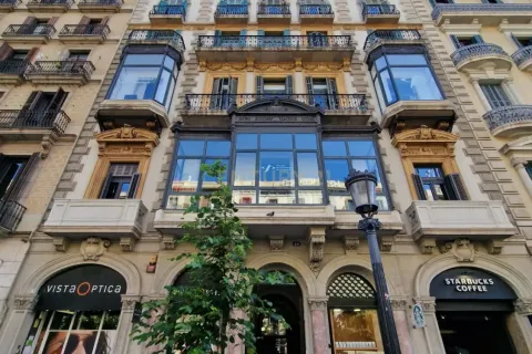 Wohnung in Barcelona, Spanien 4 Schlafzimmer, 126 m2 Nr. 192359