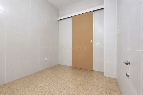 Huoneisto myytävänä Barcelona, Espanja, 2 makuuhuonetta, 109 m2 No. 192356 - kuva 21