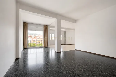 Huoneisto myytävänä Barcelona, Espanja, 2 makuuhuonetta, 109 m2 No. 192356 - kuva 10