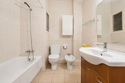 Huoneisto myytävänä Barcelona, Espanja, 2 makuuhuonetta, 109 m2 No. 192356 - kuva 18