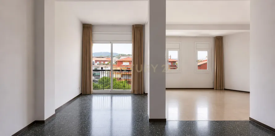 Huoneisto Barcelona, Espanja 2 makuuhuonetta, 109 m2 No. 192356
