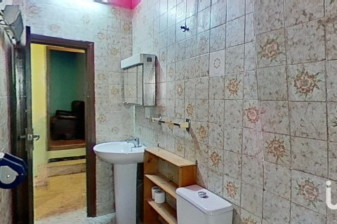 Townhouse for sale in Zaragoza, Spain 4 bedrooms, 145 sq.m. No. 186158 - photo 18