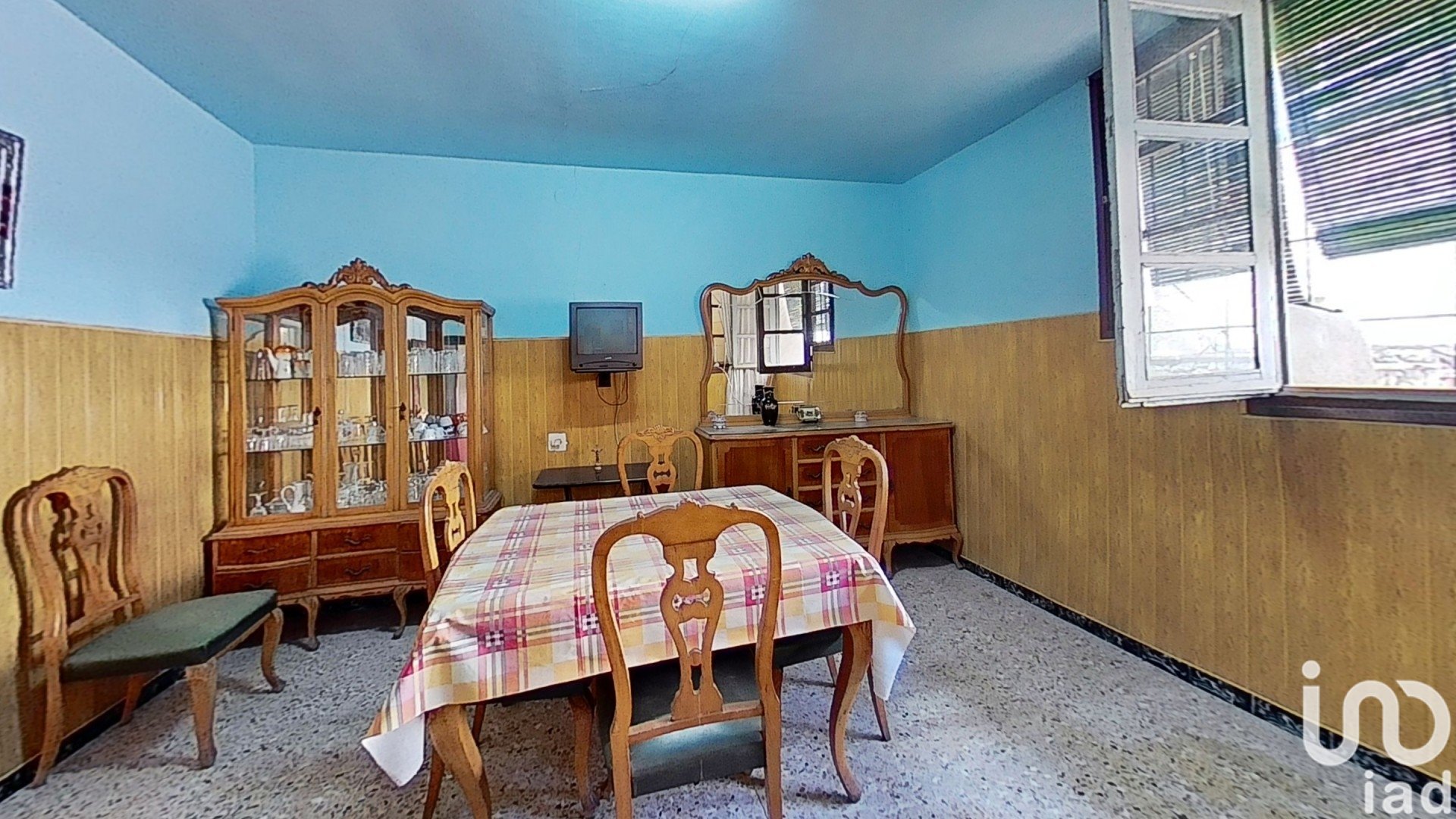 Townhouse in Zaragoza, Spain 4 bedrooms, 145 sq.m. No. 186158
