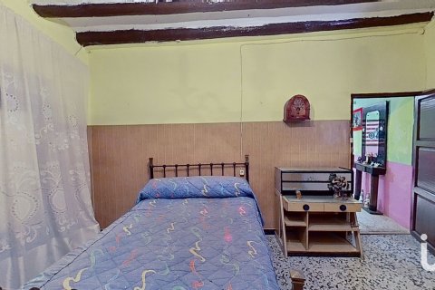Townhouse for sale in Zaragoza, Spain 4 bedrooms, 145 sq.m. No. 186158 - photo 11