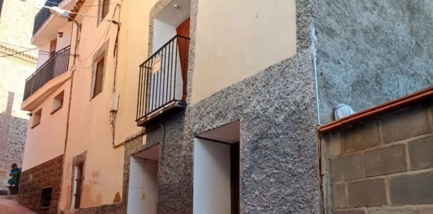 Townhouse in Zaragoza, Spain 4 bedrooms, 145 sq.m. No. 186158