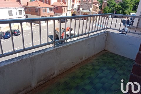 Apartment for sale in Astorga, Leon, Spain 3 bedrooms, 130 sq.m. No. 186156 - photo 3