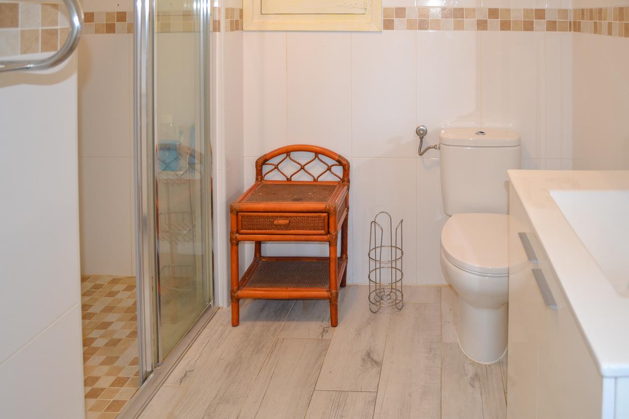 Villa en Pedreguer, Alicante, España 6 dormitorios, 288 m2 No. 78739